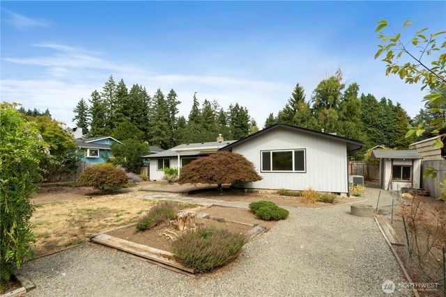 549 Bulldog Street SE, Lacey, WA 98503