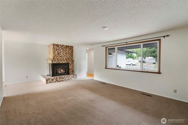 549 Bulldog Street SE, Lacey, WA 98503
