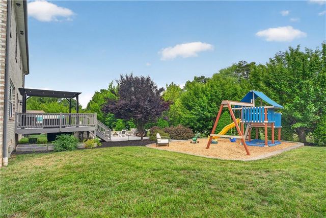 1110 Old Stone Lane, Kernersville, NC 27284