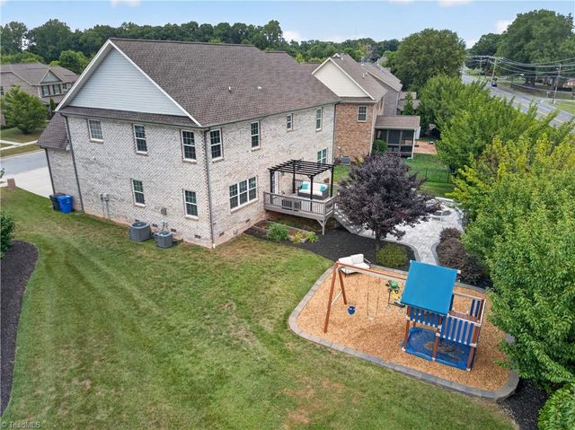 1110 Old Stone Lane, Kernersville, NC 27284
