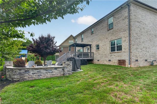 1110 Old Stone Lane, Kernersville, NC 27284