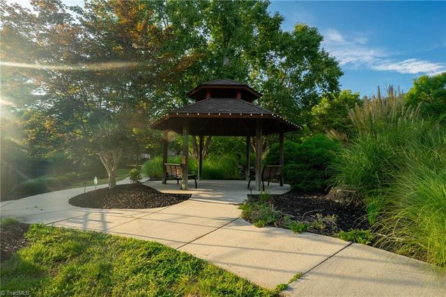 1110 Old Stone Lane, Kernersville, NC 27284