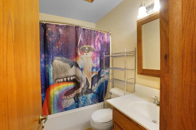 668 Tulip COURT, Oconomowoc, WI 53066