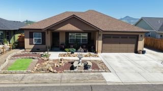 412 Barnum Drive, Phoenix, OR 97535