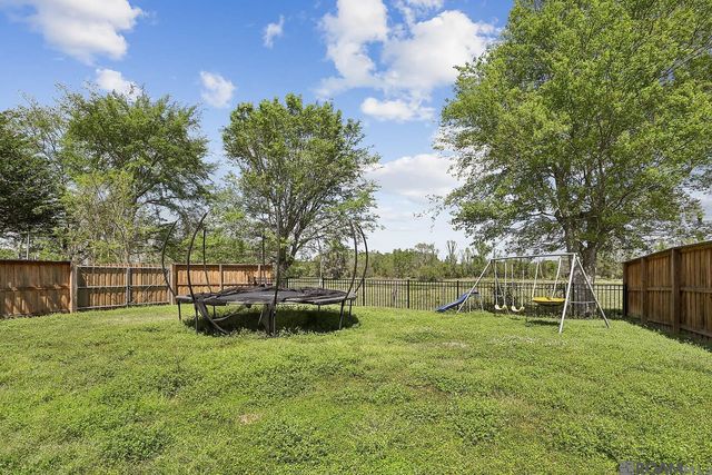2551 Arceneaux Ave, Zachary, LA 70791