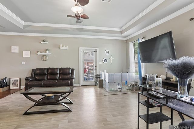 2551 Arceneaux Ave, Zachary, LA 70791