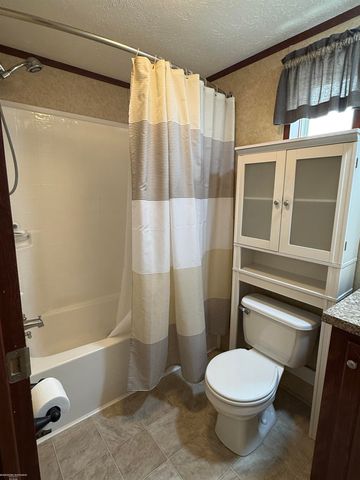 4539 Carlton Road, Sterling Heights, MI 48310