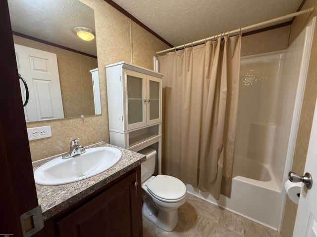 4539 Carlton Road, Sterling Heights, MI 48310