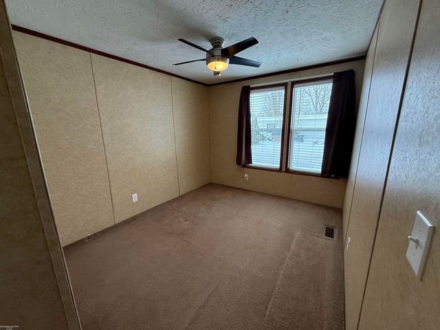 4539 Carlton Road, Sterling Heights, MI 48310