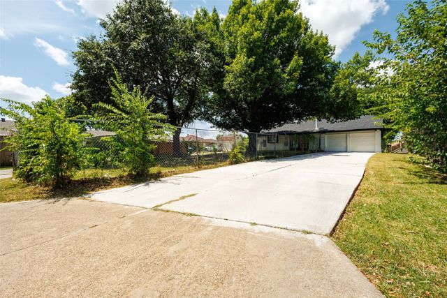 2437 Trenton Circle, Mesquite, TX 75150