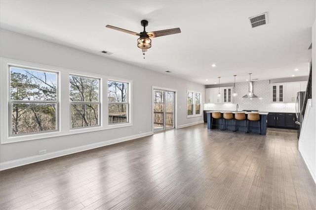 6 Ridgemont SE Way, Cartersville, GA 30120