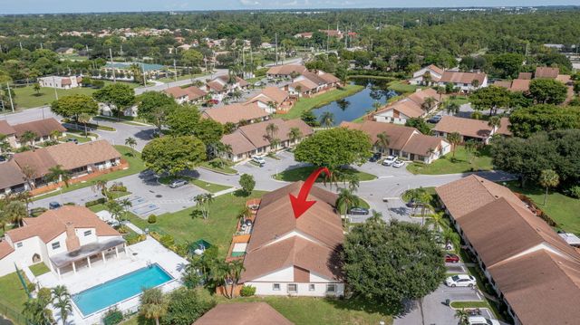 1250 PARKSIDE GREEN Drive B, Greenacres, FL 33415