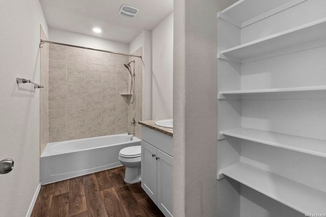 4021 Lilac Path, St Hedwig, TX 78152