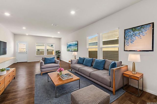 4021 Lilac Path, St Hedwig, TX 78152