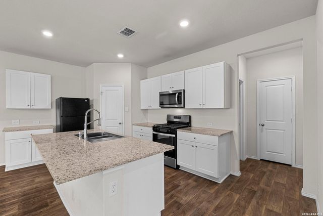 4021 Lilac Path, St Hedwig, TX 78152