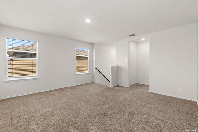 4021 Lilac Path, St Hedwig, TX 78152