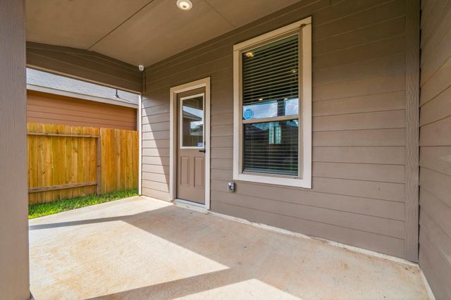 14212 Sedona Ridge Drive, Conroe, TX 77303