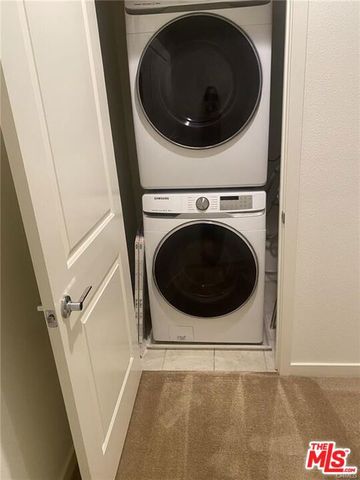 302 Limestone, Lake Forest (el Toro), CA 92610