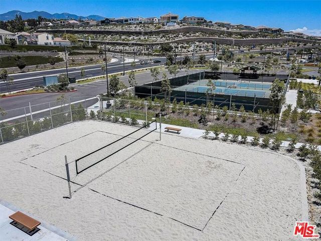 302 Limestone, Lake Forest (el Toro), CA 92610