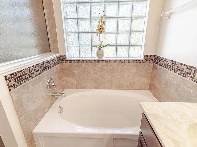 9446 Windrift Cir, Fort Pierce, FL 34945