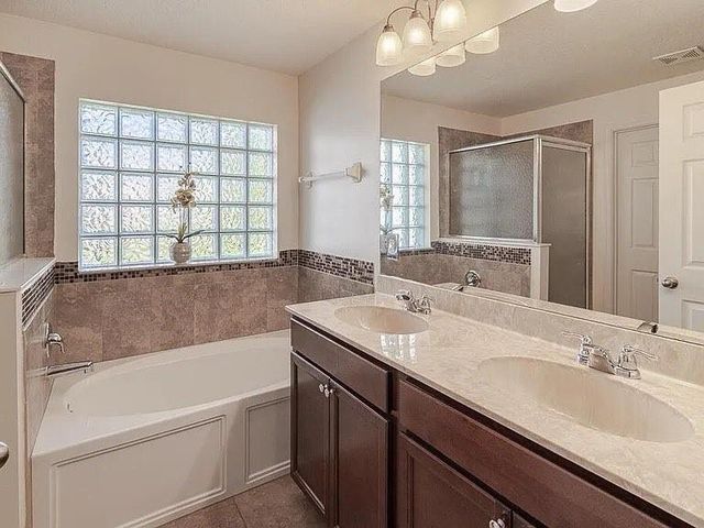 9446 Windrift Cir, Fort Pierce, FL 34945