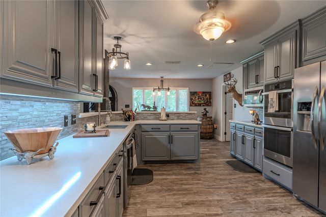 117 Post Oak Court, Willow Park, TX 76087