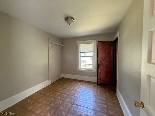 945 E 149th Street, Cleveland, OH 44110