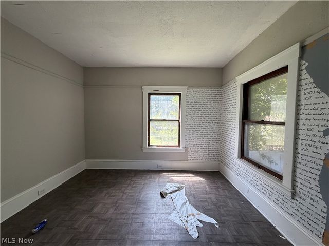 945 E 149th Street, Cleveland, OH 44110