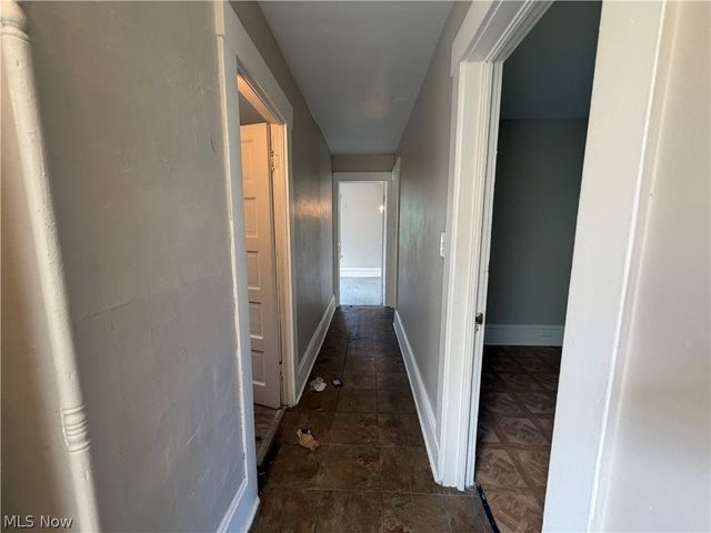 945 E 149th Street, Cleveland, OH 44110