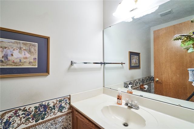 2987 Woodcrest Drive, Fairlawn, OH 44333