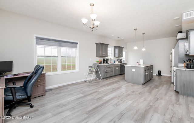 4217 Fairground Rd, Brandenburg, KY 40108