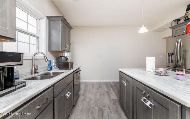 4217 Fairground Rd, Brandenburg, KY 40108