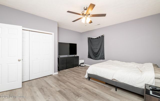 4217 Fairground Rd, Brandenburg, KY 40108