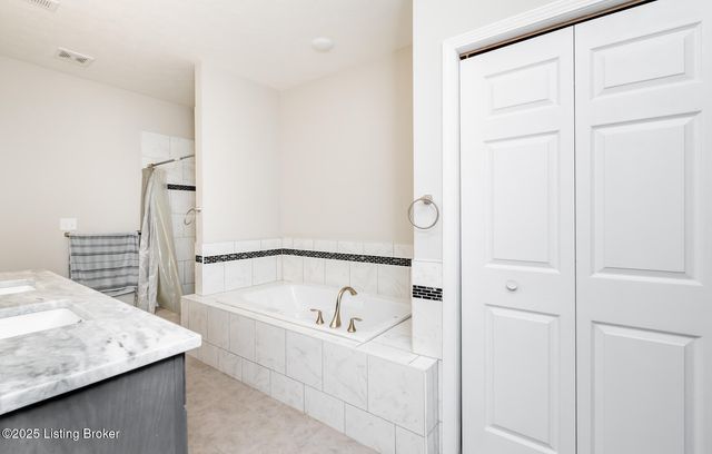 4217 Fairground Rd, Brandenburg, KY 40108