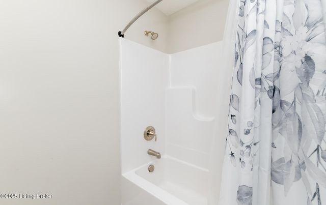 4217 Fairground Rd, Brandenburg, KY 40108