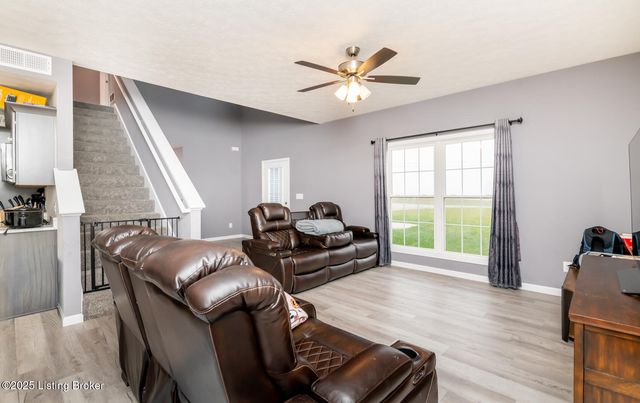 4217 Fairground Rd, Brandenburg, KY 40108