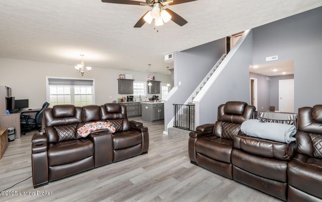 4217 Fairground Rd, Brandenburg, KY 40108