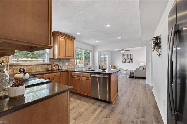 620 Cavendish DR, Virginia Beach, VA 23455