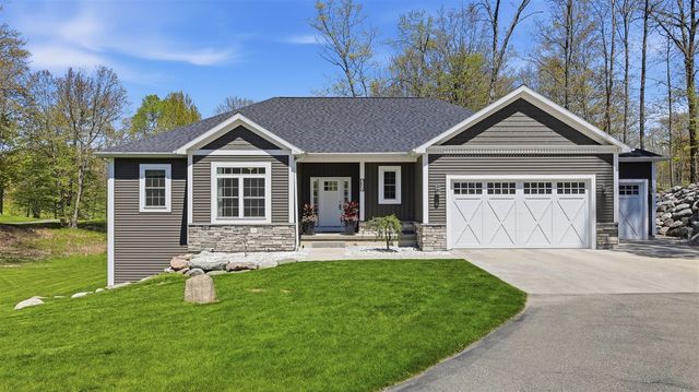 9654 Aberdeen Court, Canadian Lakes, MI 49346