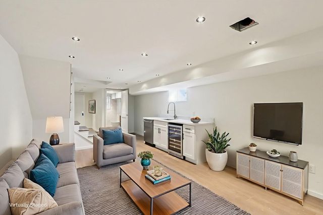 455 Summer St 455, Arlington, MA 02474