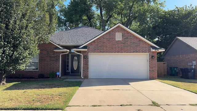 856 Shady Creek Lane, Yukon, OK 73099