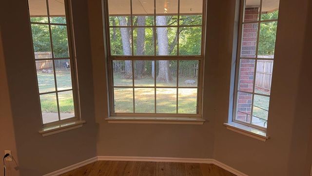 856 Shady Creek Lane, Yukon, OK 73099