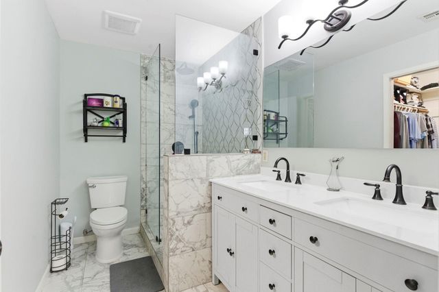 2 Wild Oak Circle, Houston, TX 77055