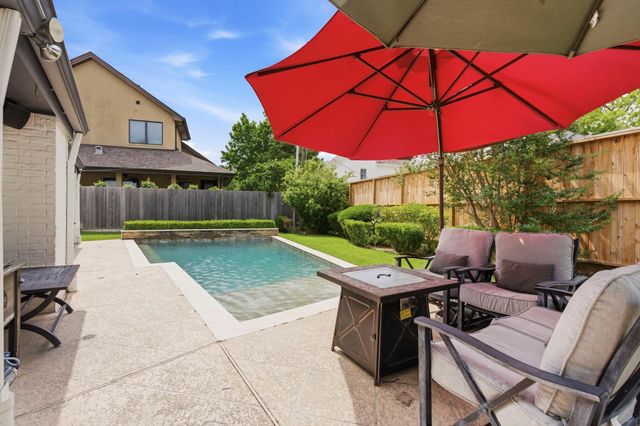 2 Wild Oak Circle, Houston, TX 77055