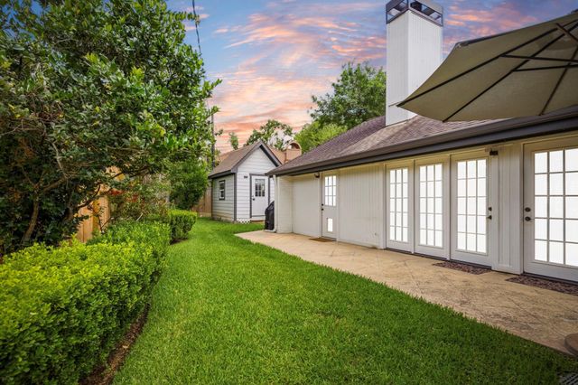 2 Wild Oak Circle, Houston, TX 77055