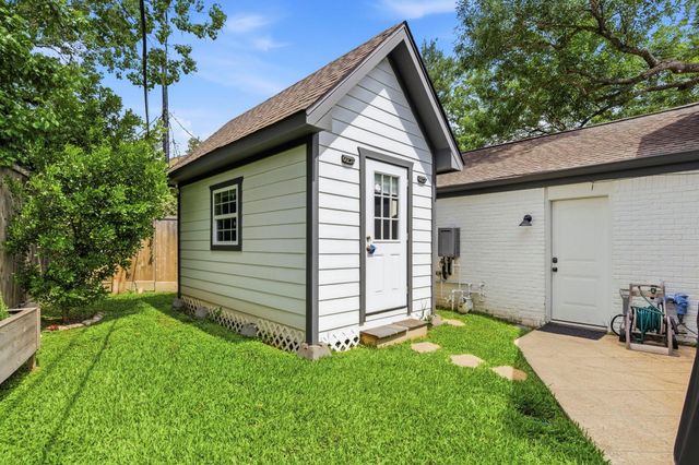 2 Wild Oak Circle, Houston, TX 77055