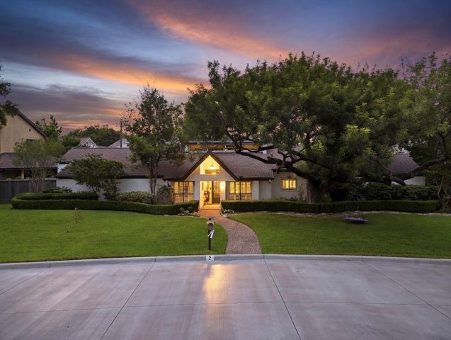 2 Wild Oak Circle, Houston, TX 77055
