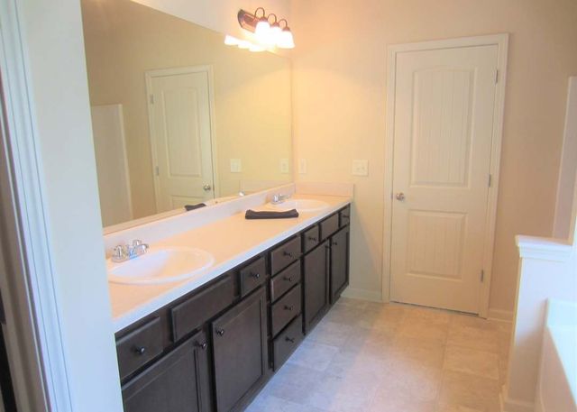 620 Begonia Dr, Smyrna, TN 37167