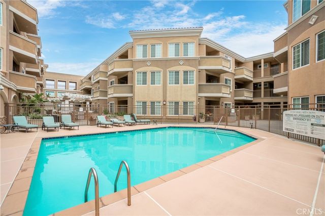 2750 Artesia 355, Redondo Beach, CA 90278