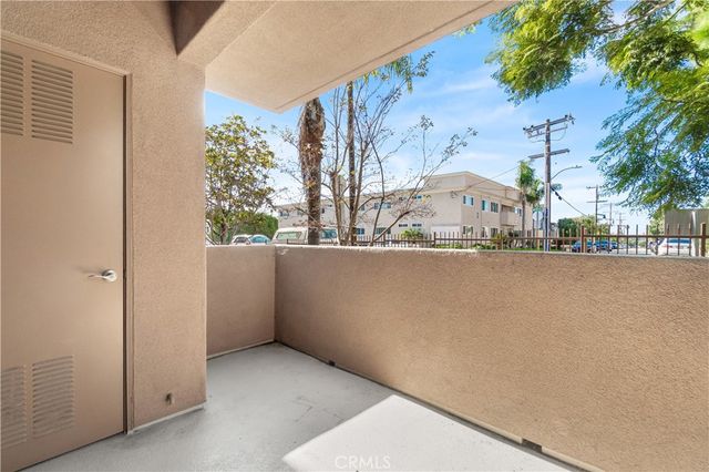 2750 Artesia 355, Redondo Beach, CA 90278